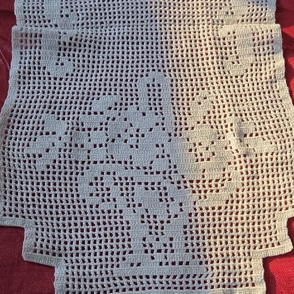 Crochet Table Runner & Matching Table Scarf